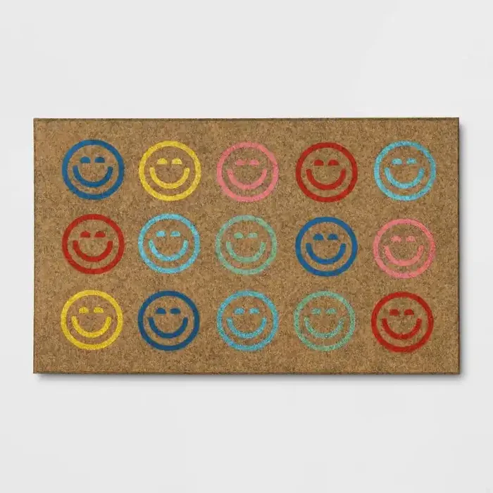 1‘6″x2‘6″ Smiles Faux Coir Outdoor Doormat – Sun Squad™