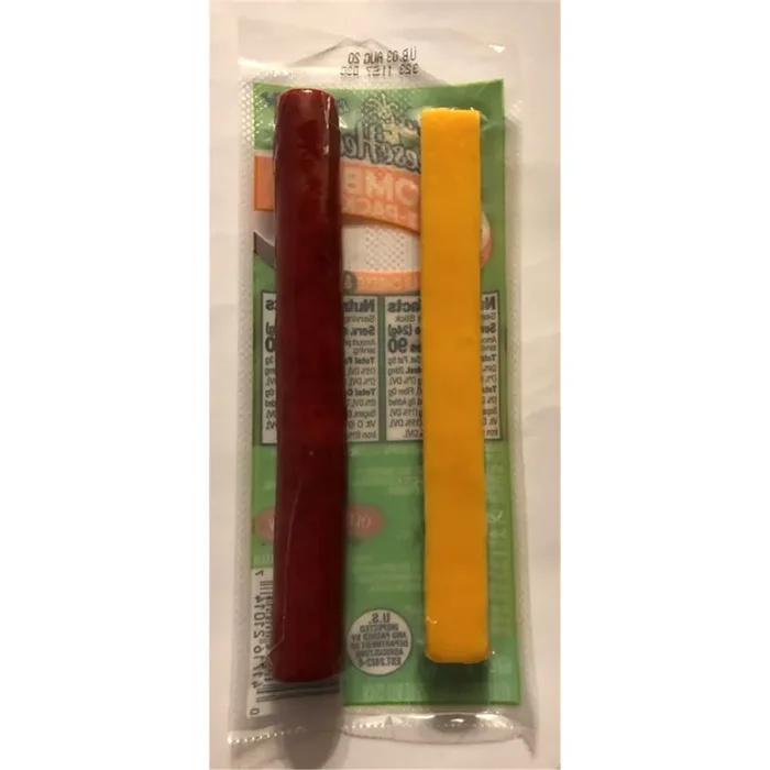 Saputo Frigo Mild Cheddar and Beef Snack Kit