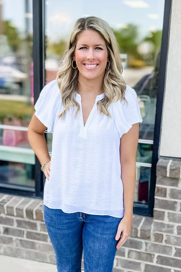 WHITE VNECK FLUTTER SLEEVE TOP